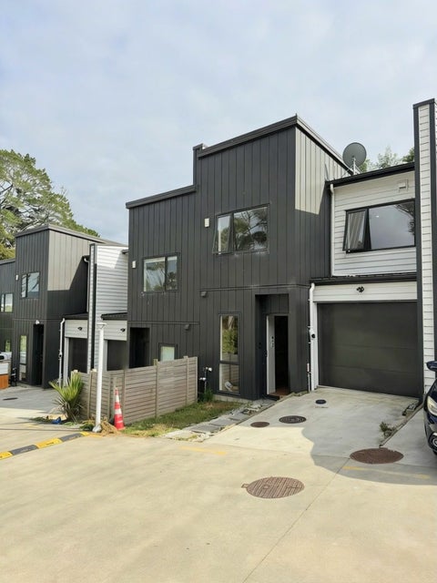 32 Korokio Lane, Henderson, Auckland