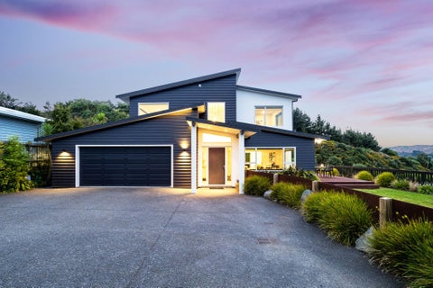 26 Kilkelly Close, Tawa, Wellington