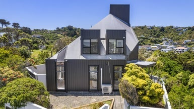 20 Carlisle Street, Island Bay, Wellington