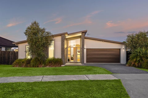 8 Sir Lincoln Drive, Kumeu