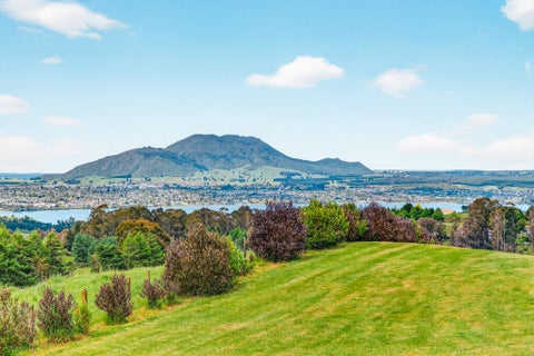 8 Lens Way, Acacia Bay, Taupō