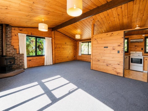 73 Heta Road, Highlands Park, New Plymouth