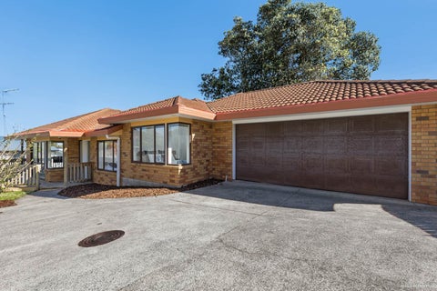 2/1494 Dominion Road Extension, Mount Roskill, Auckland