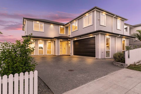 27 Davey Crescent, Orewa, Orewa