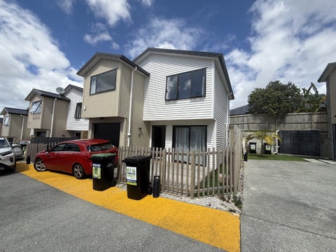 7/116 Colwill Road, Massey, Auckland