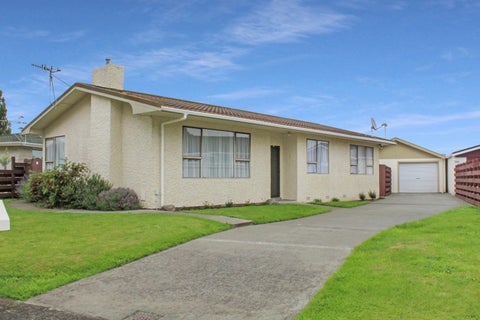 37 Humphries Place, Awapuni, Palmerston North
