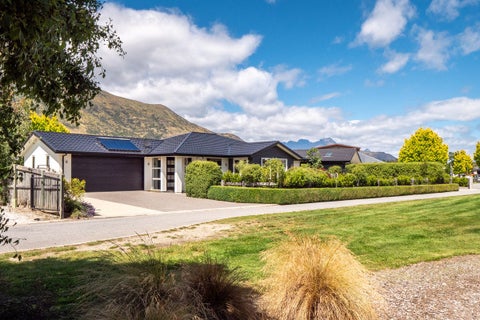 10 Coburn Place, Lake Hayes, Queenstown