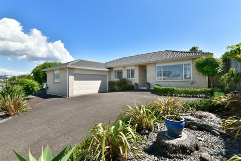 93 Tauranga Place, Orewa, Orewa