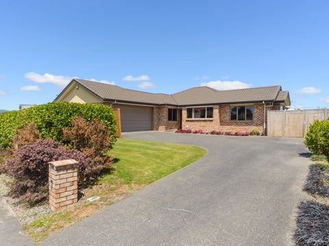 7 Silkwood Place, Fitzherbert, Palmerston North