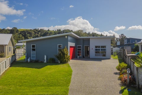 8 Dotterel Place, Whitianga, Whitianga