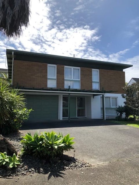 15 Gretel Place, Hillcrest, Auckland
