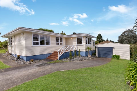 14 Bridgens Avenue, Te Atatu Peninsula, Auckland
