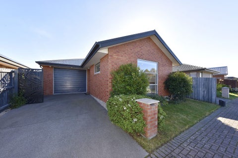 10 Bowmore Lane, Broomfield, Christchurch