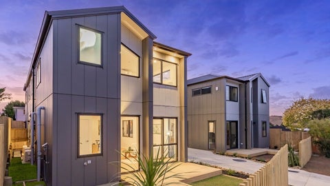 4/11 Malvina Place, Bucklands Beach, Auckland
