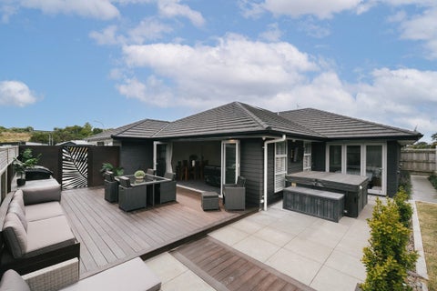 12 Serenity Crescent, Kelvin Grove, Palmerston North