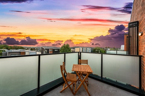 3/20 Kerewhenua Crescent, Hobsonville, Auckland