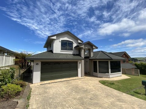 5 White Pine Avenue, Woodridge, Wellington