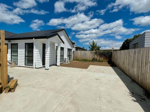 7C Ashgrove Road, Mangere, Auckland