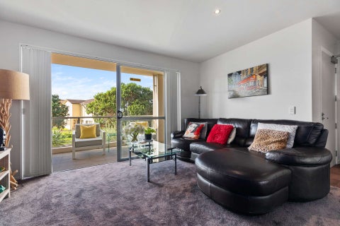 84B Michael Jones Drive, Flat Bush, Auckland