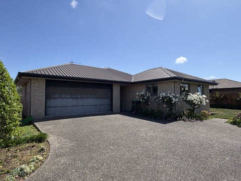 22 Ernest Place, Brightwater, Brightwater
