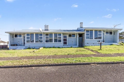 1 Tiki Street, Castlecliff, Whanganui