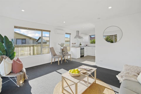 2/10 Stacey Place, Woolston, Christchurch