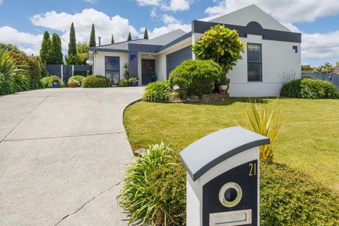21 Aspen Way, Kelvin Grove, Palmerston North