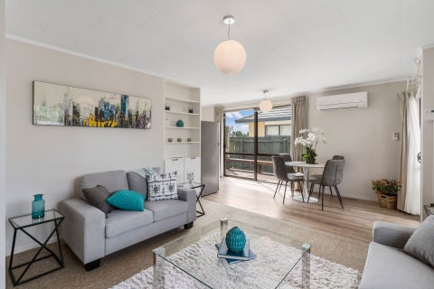 2/22 Sturdee Road, Manurewa, Auckland