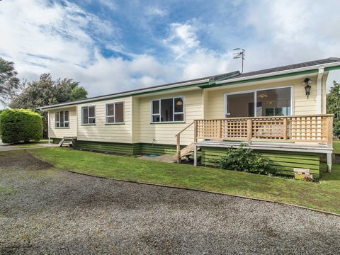 120 Mazengarb Road, Paraparaumu