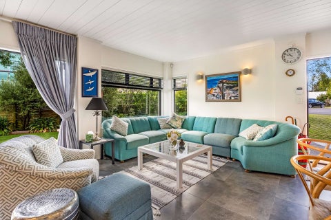 6 Endeavour Place, Cooks Beach, Whitianga