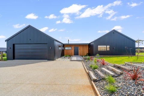 16 Chatham Rise, Seaward Bush, Invercargill