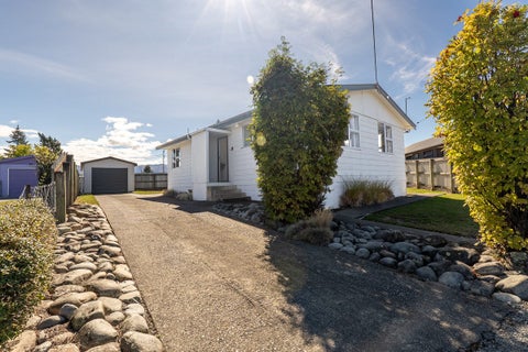 11 Bendrose Place, Twizel