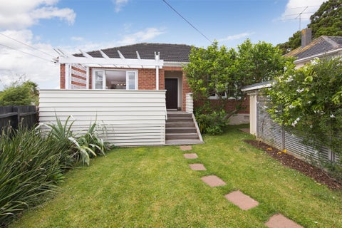 7 Mara Street, Meadowbank, Auckland