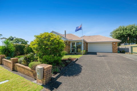 4 Lakeside Drive, Orewa, Orewa
