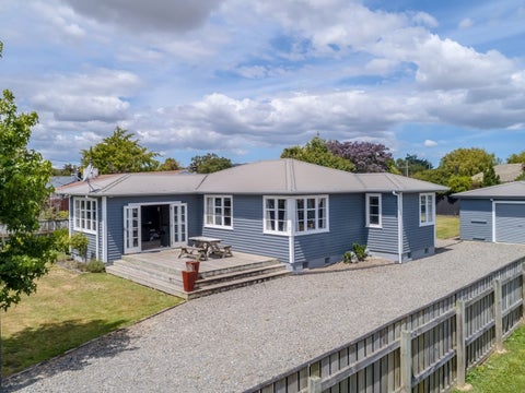 22 Sackville Street, Martinborough