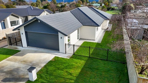 2 Van Baarle Close, Carterton, Carterton