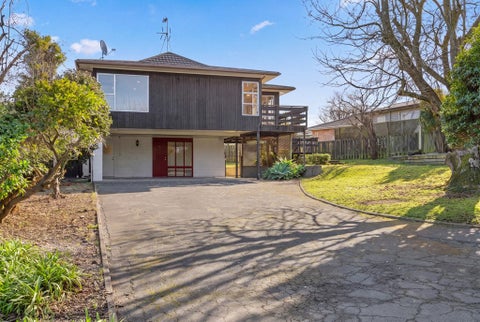 96 Reeves Road, Pakuranga Heights, Auckland