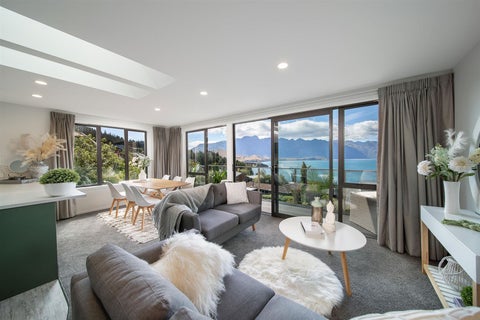 54D Wynyard Crescent, Fernhill, Queenstown