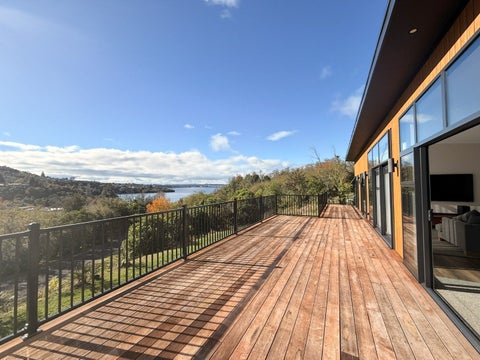 7 Parawera Drive, Acacia Bay, Taupō