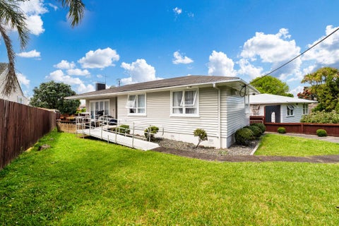 39 Coniston Avenue, Te Atatu South, Auckland