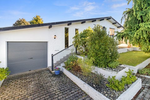 7 Lansdowne Crescent, Glenview, Hamilton