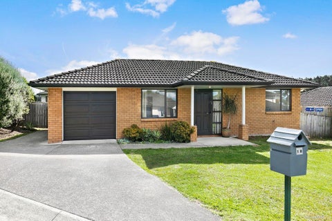 18 Misty Valley Drive, Henderson, Auckland