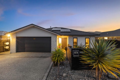 118 John Burke DR, Aotea, PORIRUA
