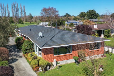 13 Fairbrother Street, Carterton