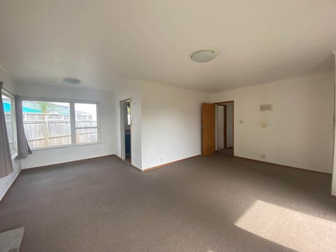 25 Commodore Drive, Lynfield, Auckland