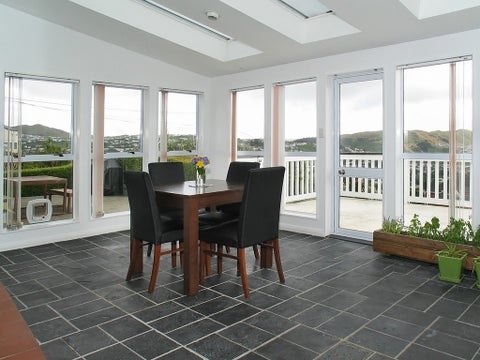 15 Paparangi Crescent, Paparangi, Wellington