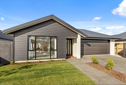 11 Quinn Crescent, Woodend, Woodend