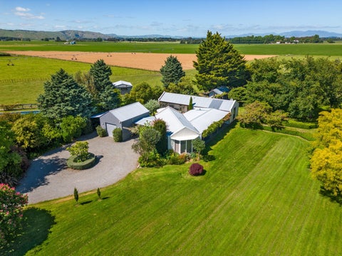 32 Papawai Road, Greytown