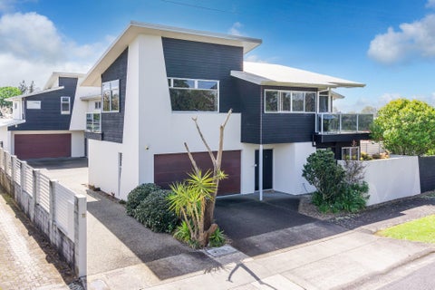 19D Park Terrace, Hamilton Central, Hamilton