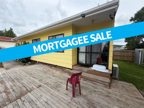 2/3 William Street, Mangere East, Auckland